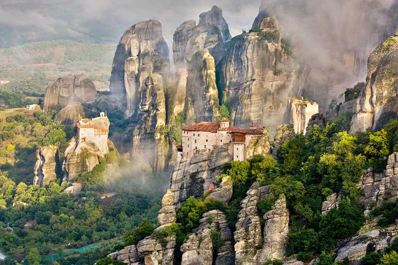 cliffs-of-meteora-there-are-six-monasteries-built-on-the-rocks-of-meteora
