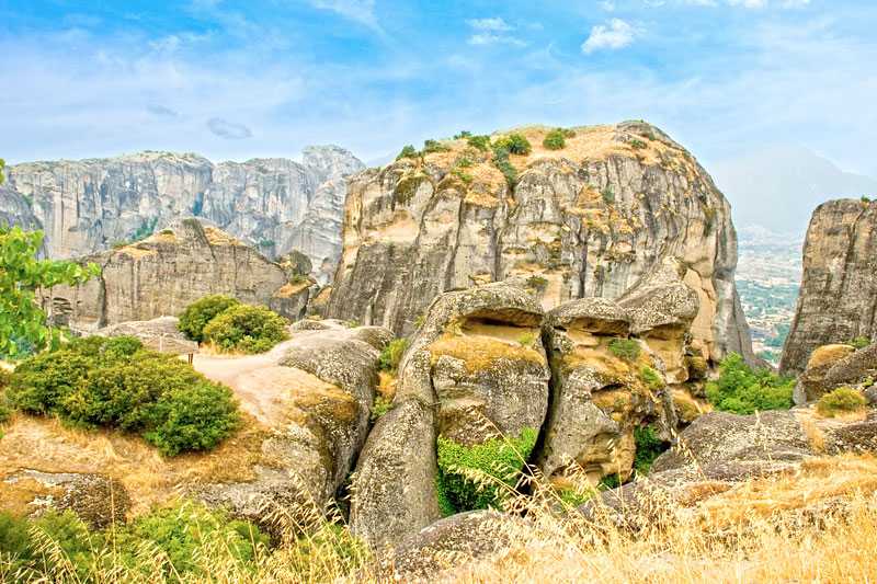 cliffs-of-meteora-the-cliffs-are-composed-of-hard-agglomerate-sandstone