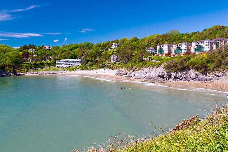 caswell-bay-amp-beach-beautiful-sunny-day-overlooking-caswell-bay-gower-peninsula-wales-uk_0