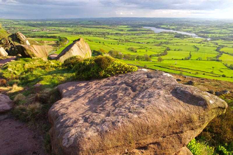 the-roaches-a-photo-of-the-roaches-in-the-peak-district-england_2