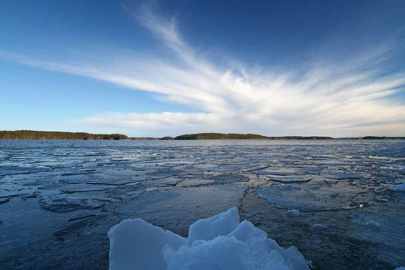 saimaa-lake-there-are-around-14000-islands-in-saimaa-basin
