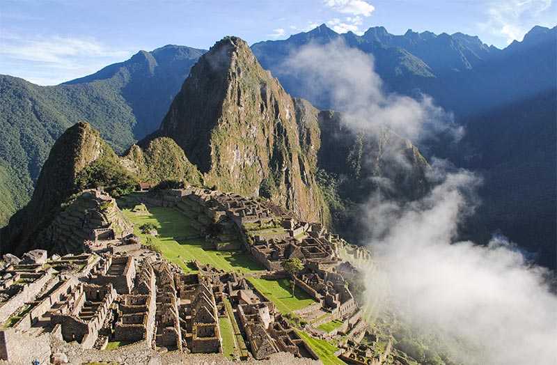 Discovering Machu Picchu in Peru with Sorina Grosu (Interview)