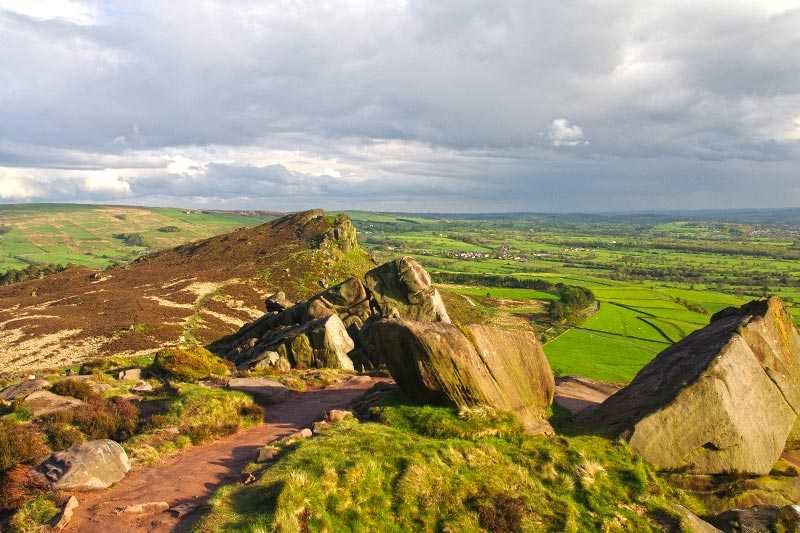 the-roaches-a-photo-of-the-roaches-in-the-peak-district-england_1