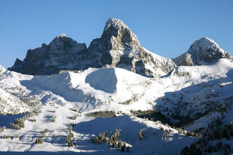 mount-grand-teton-ski-descent-avids-can-use-one-of-the-five-routes-available-at-least-one-rappel