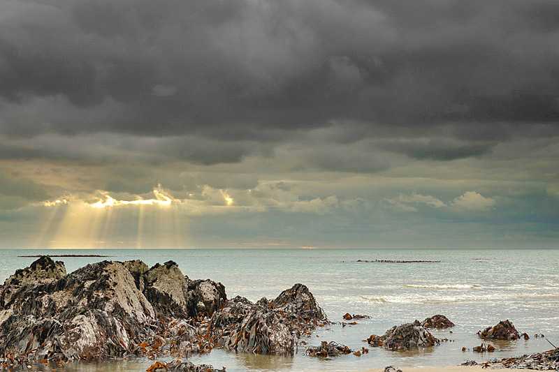 llanfaelog-porth-nobla-beach-a-welsh-seascape-taken-at-porth-nobla-on-anglesey-in-north-wales_0