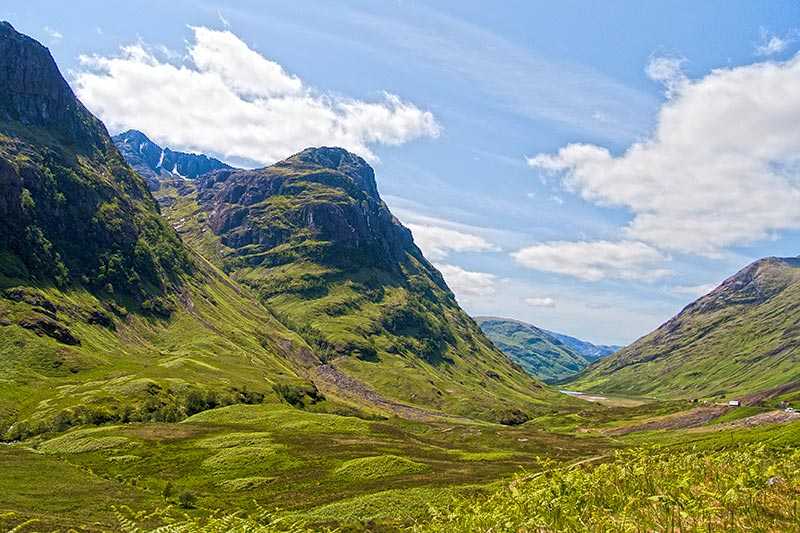 glen-coe-glen-coe-is-part-of-national-scenic-area-of-ben-nevis-and-glen-coe