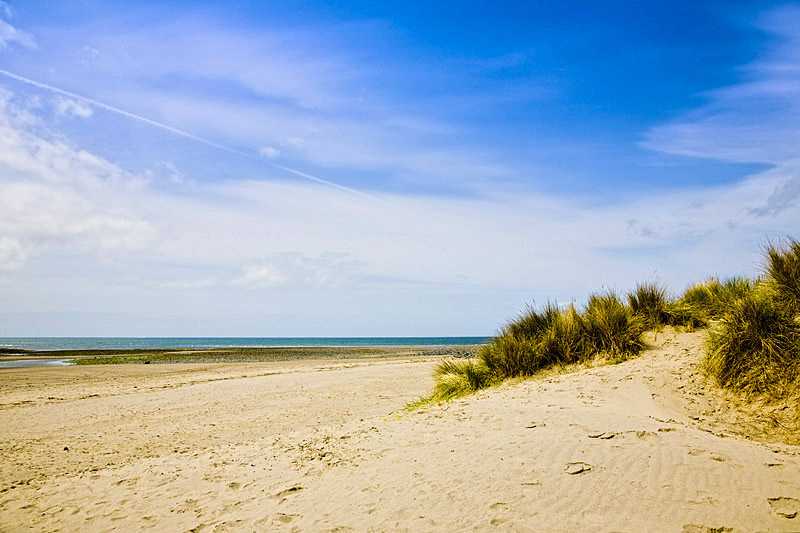 barmouth-beach-barmouth-viewed-from-fairbourne-beach-in-gwynedd-wales