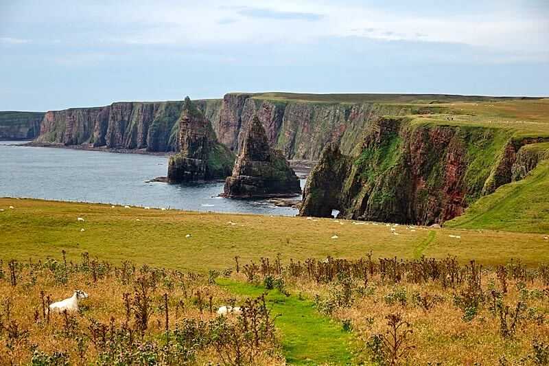 duncansby-head-he-duncansby-stacks-in-scotland-this-picture-was-taken-from-duncansby-head