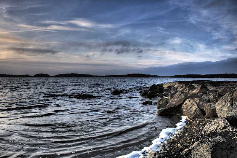 saimaa-lake-the-lake039s-shores-are-very-rich-in-asbestos-deposits
