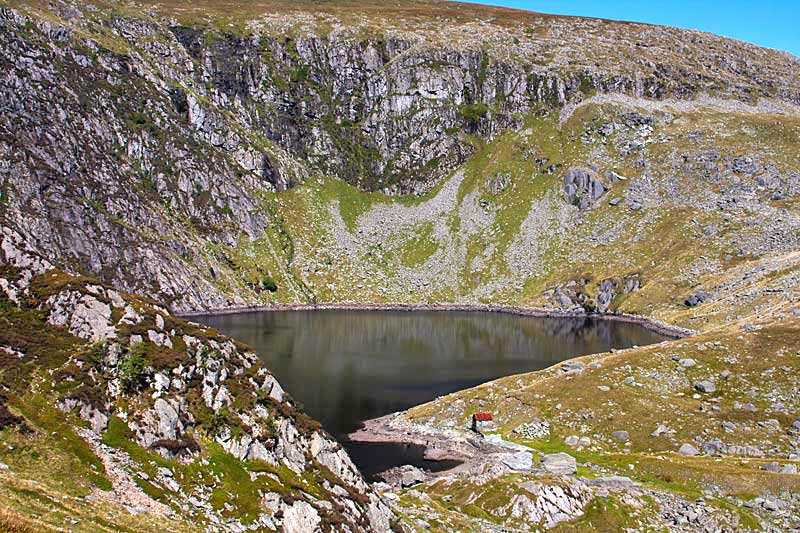 llyn-dulyn-beneath-the-steep-rocky-cliffs-of-craig-y-dulyn-lies-the-propeller-from-a-wartime-air